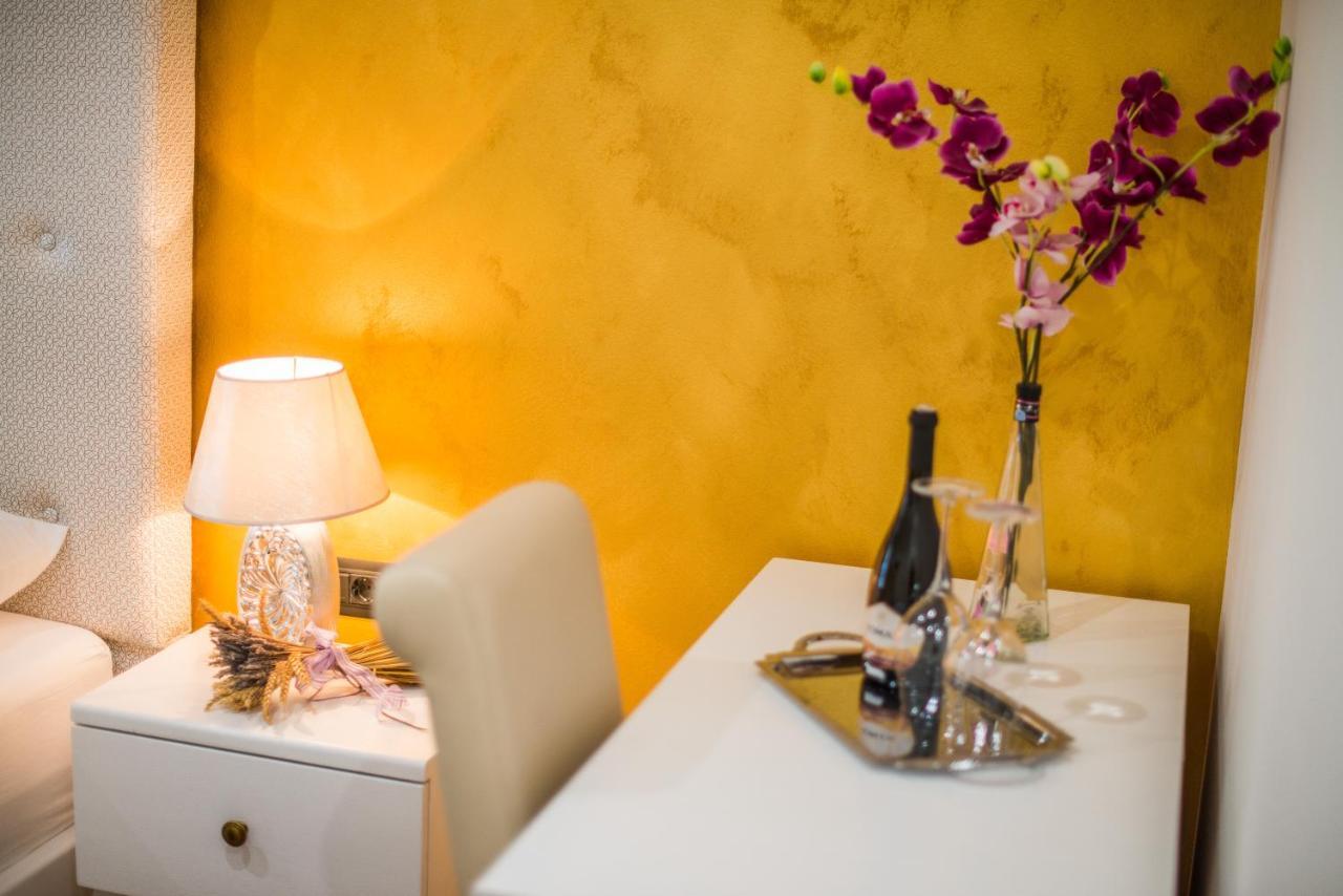 Bella Natka Bed And Breakfast Rovinj Exterior photo
